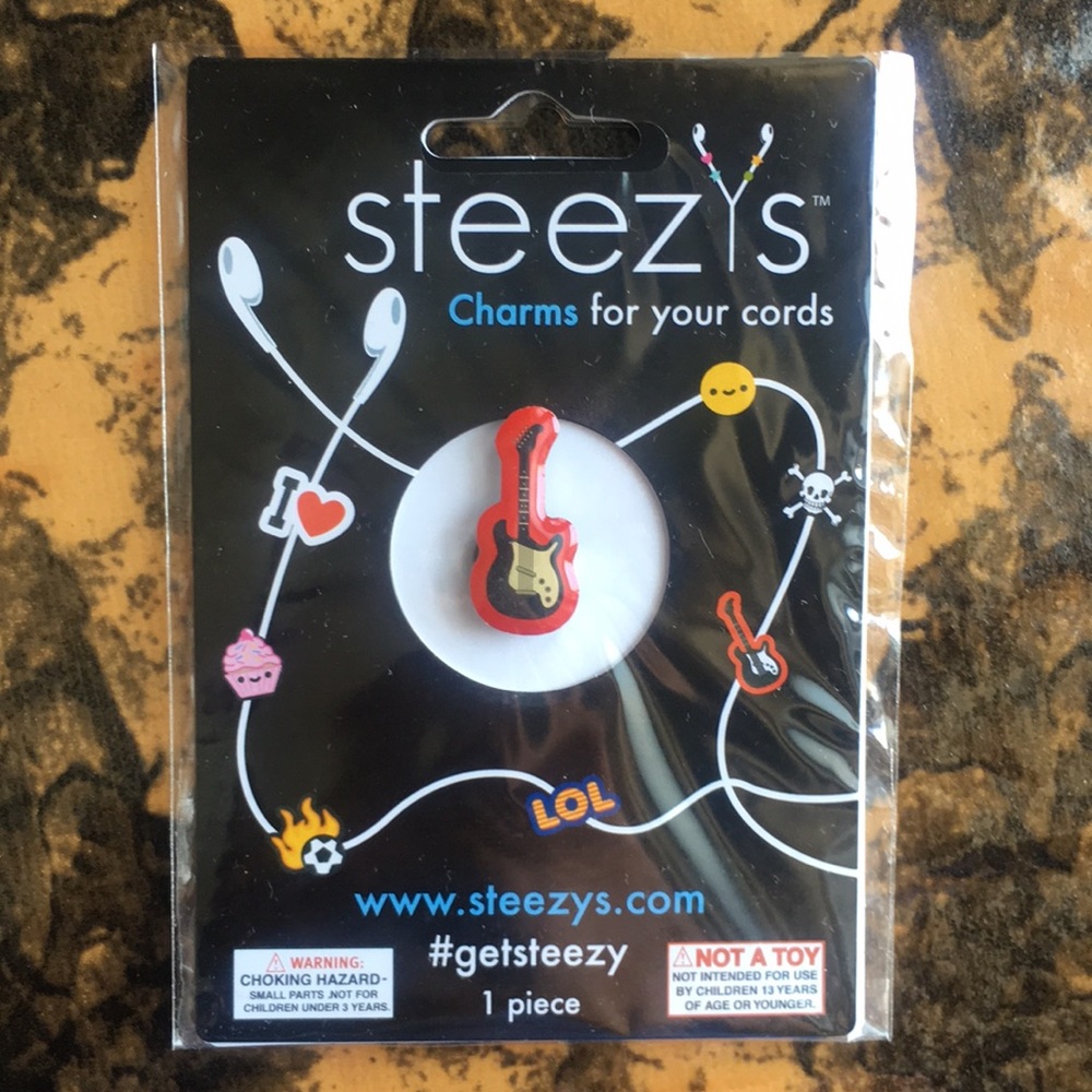 🎸 NEW earbud guitar charm 🎸